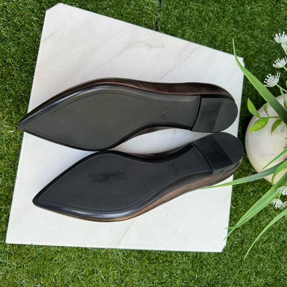 Agl Attilio Giusti Leombruni Vania
Pointed Toe Flat In Smoke size 36.5 US 6.5 - Picture 15 of 16